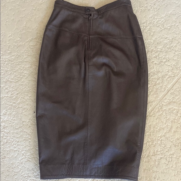 VTG Leather Brown Long  Bubble Skirt with Wrap and Ruched Details - Picture 7 of 11